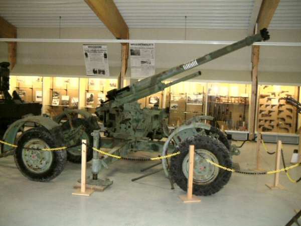 73 mm Skoda m/37