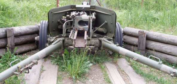 PaK40 takaa