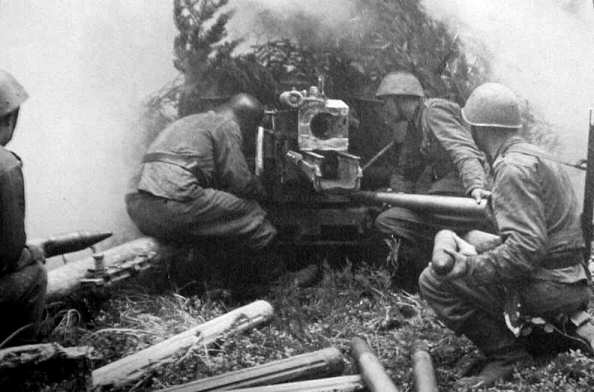 PaK40 tulitoiminnassa